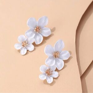 Flower Decor Drop Earrings